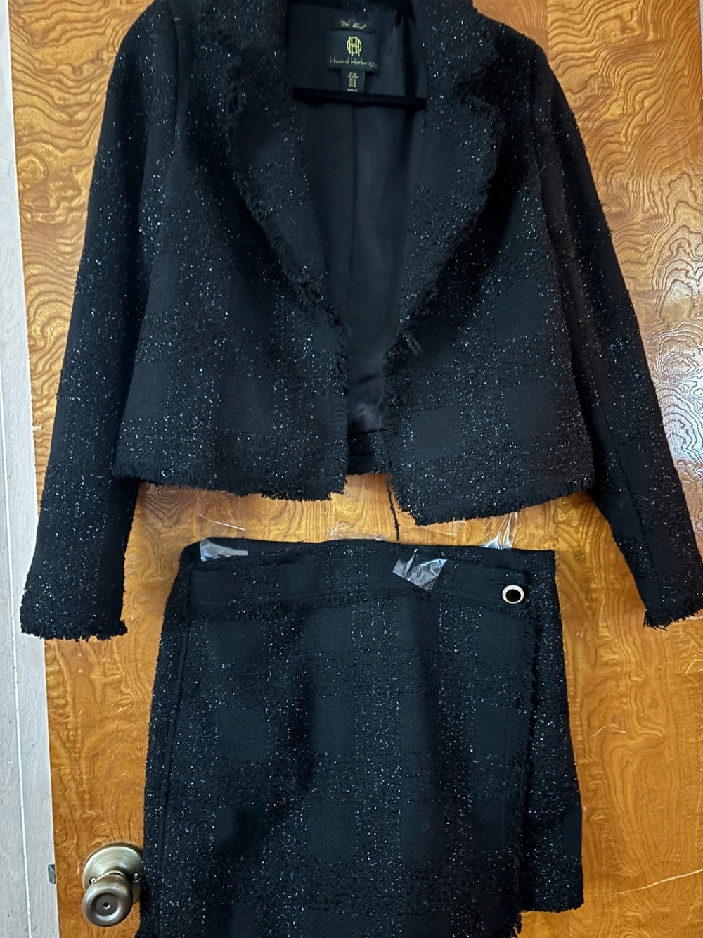 House of Harlow 1960 Black Tweed Jacket and Skort Set. Size Medium - Picture 3 of 10